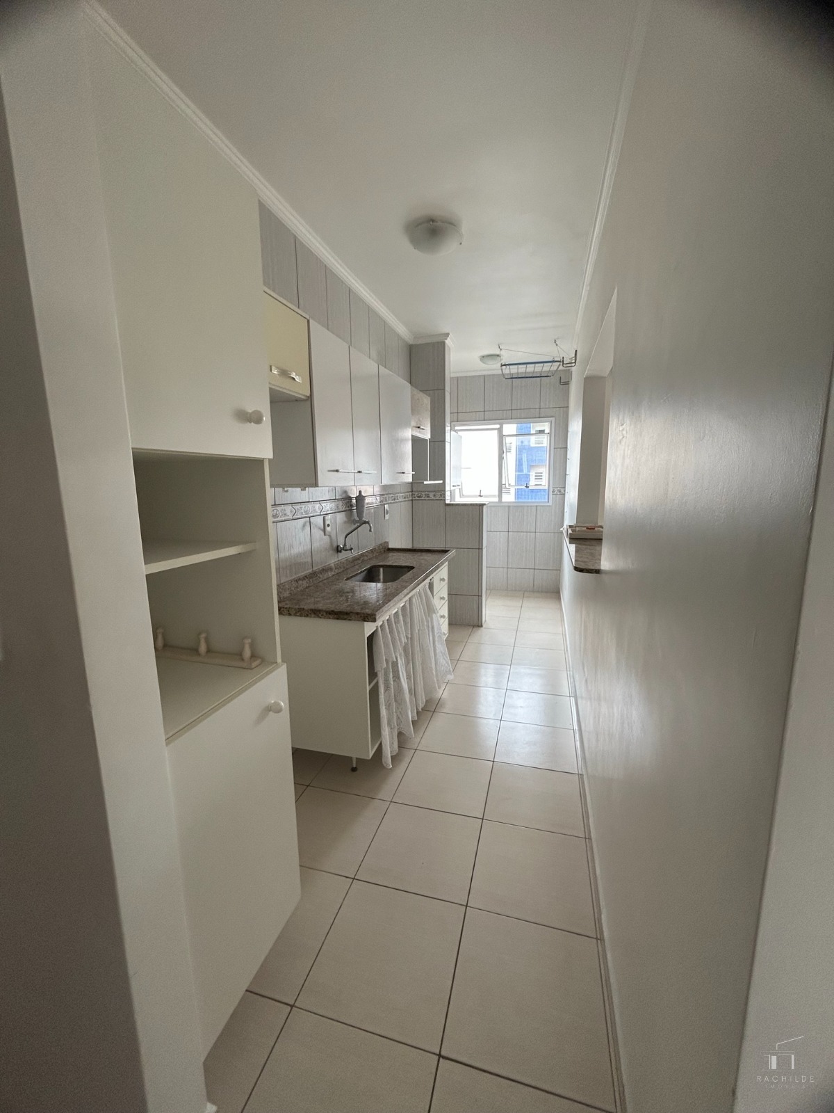 Apartamento à venda com 2 quartos, 62m² - Foto 4