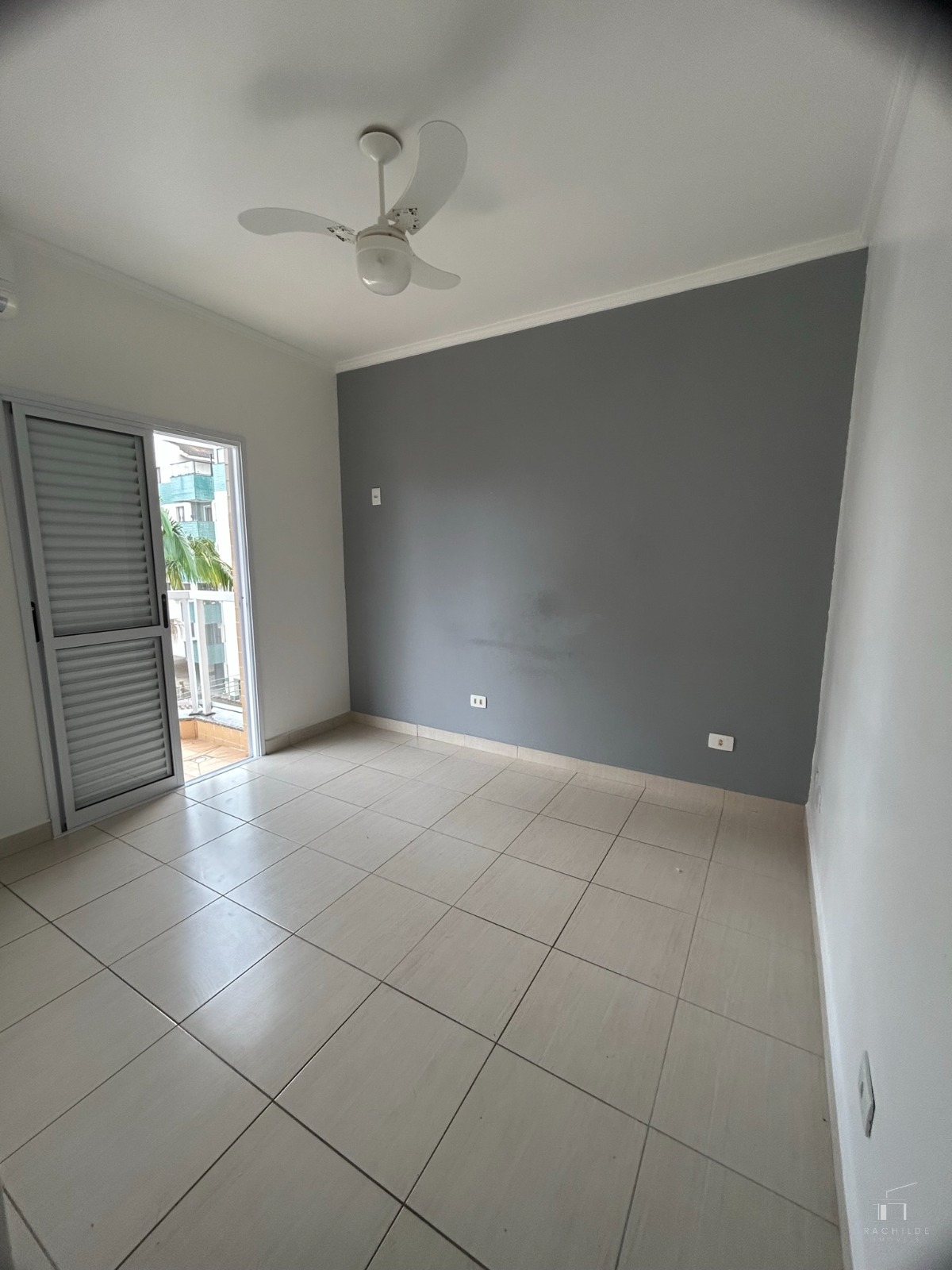 Apartamento à venda com 2 quartos, 62m² - Foto 13