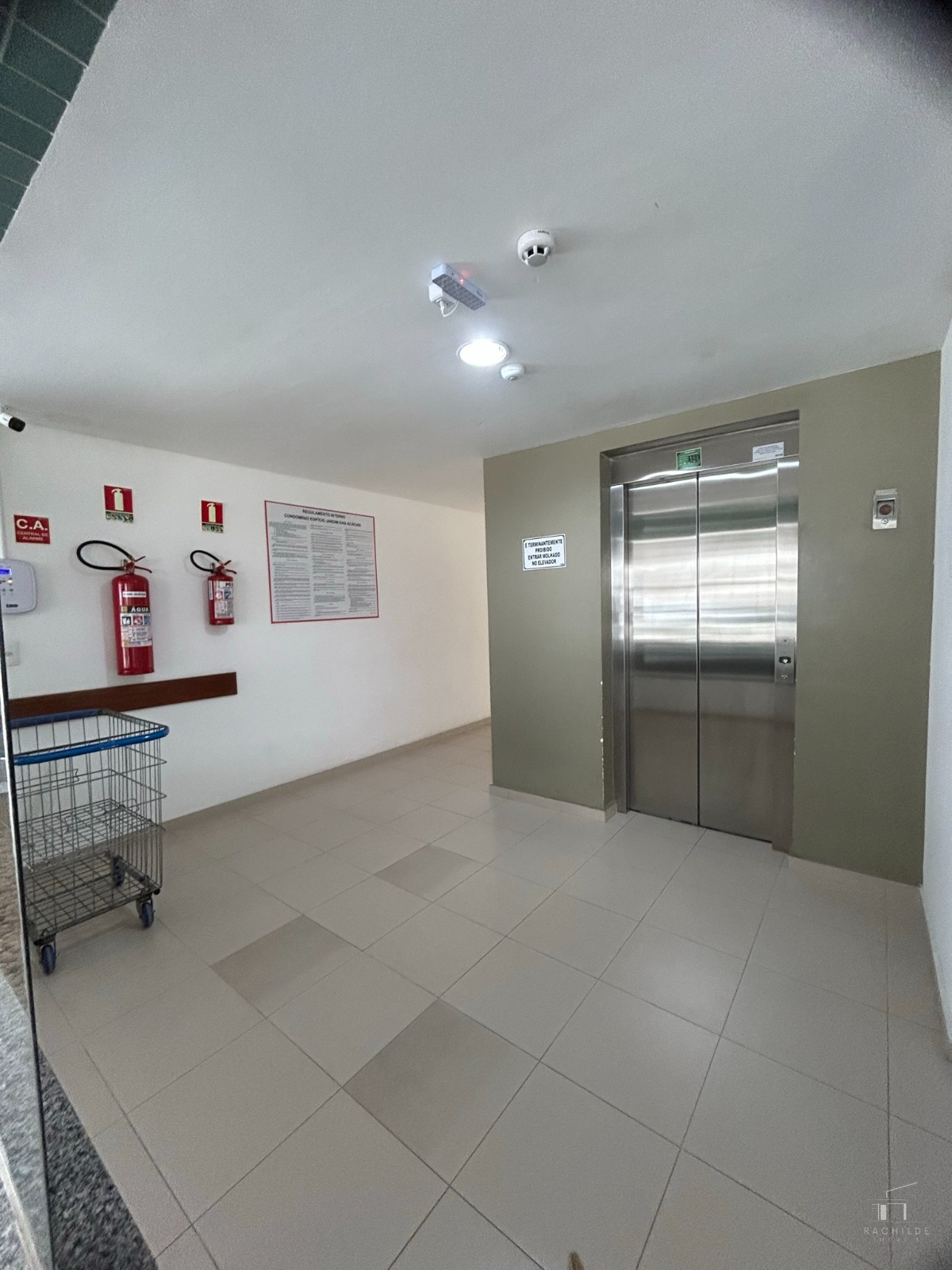 Apartamento à venda com 2 quartos, 62m² - Foto 23