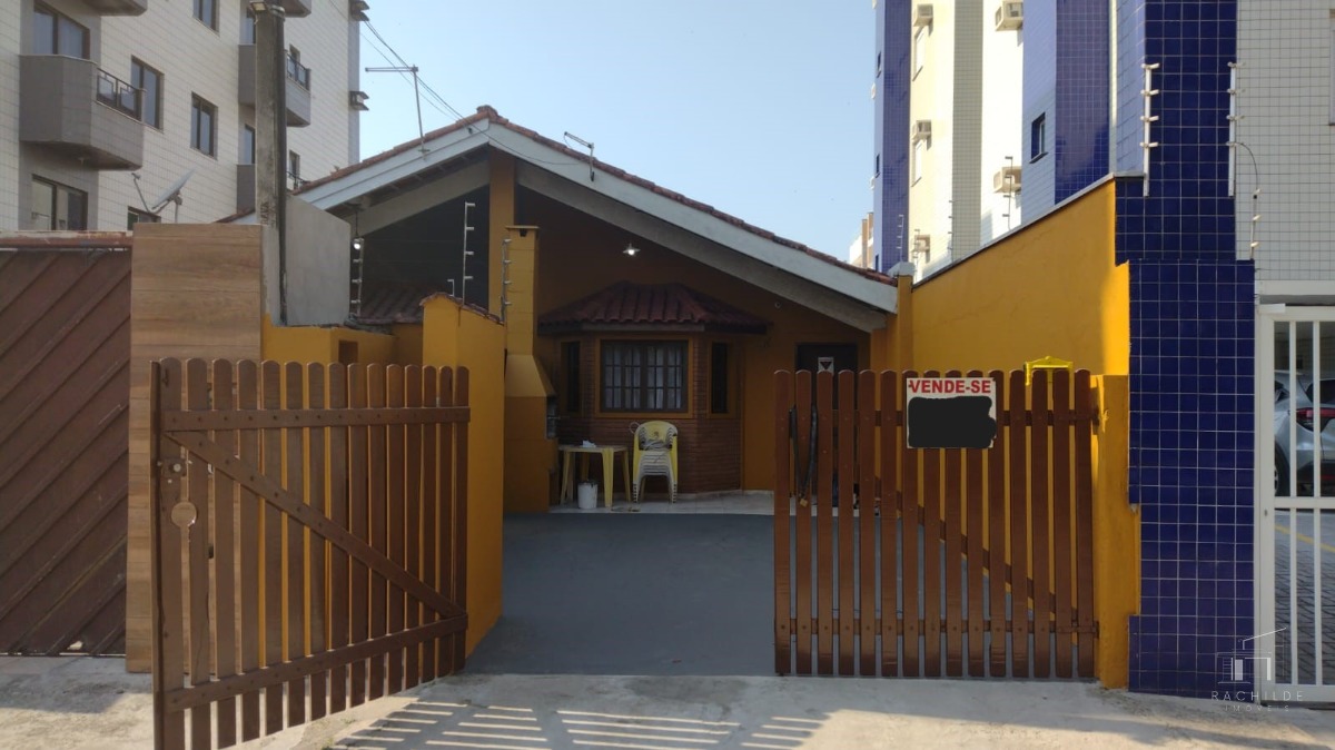 Casa à venda com 2 quartos, 70m² - Foto 1