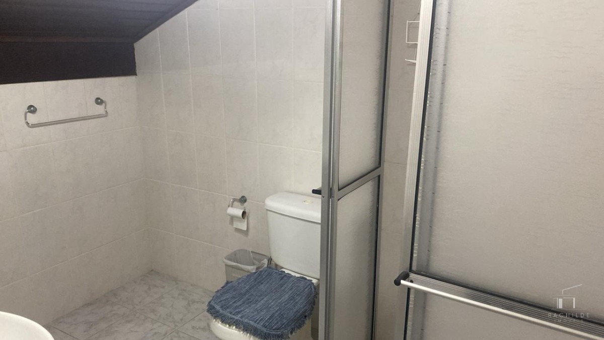 Casa à venda com 5 quartos, 162m² - Foto 10