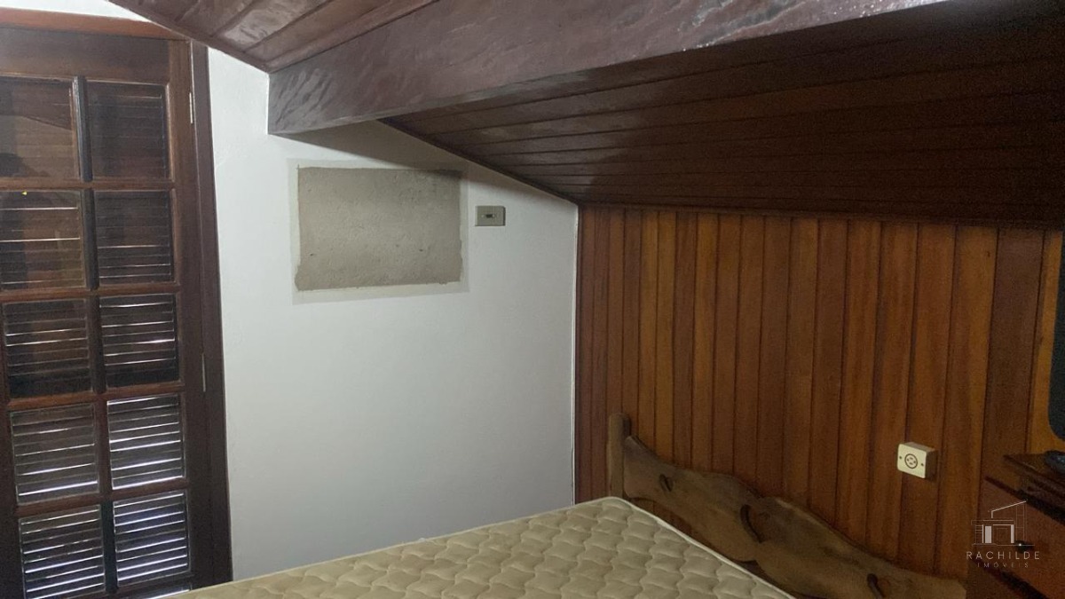 Casa à venda com 5 quartos, 162m² - Foto 12